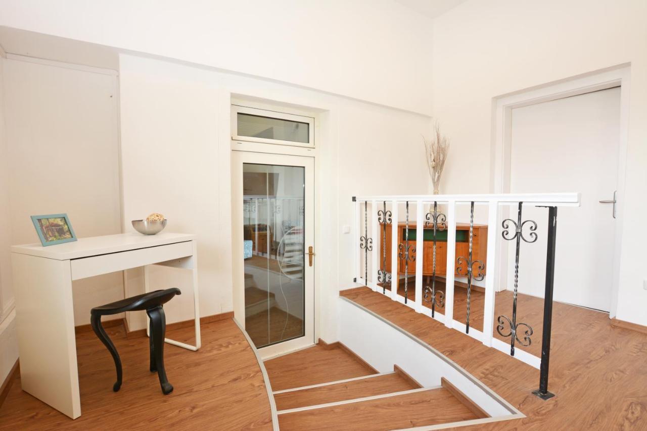 וילאך Alpenblick - Modernes Und Grosszuegiges Apartment מראה חיצוני תמונה